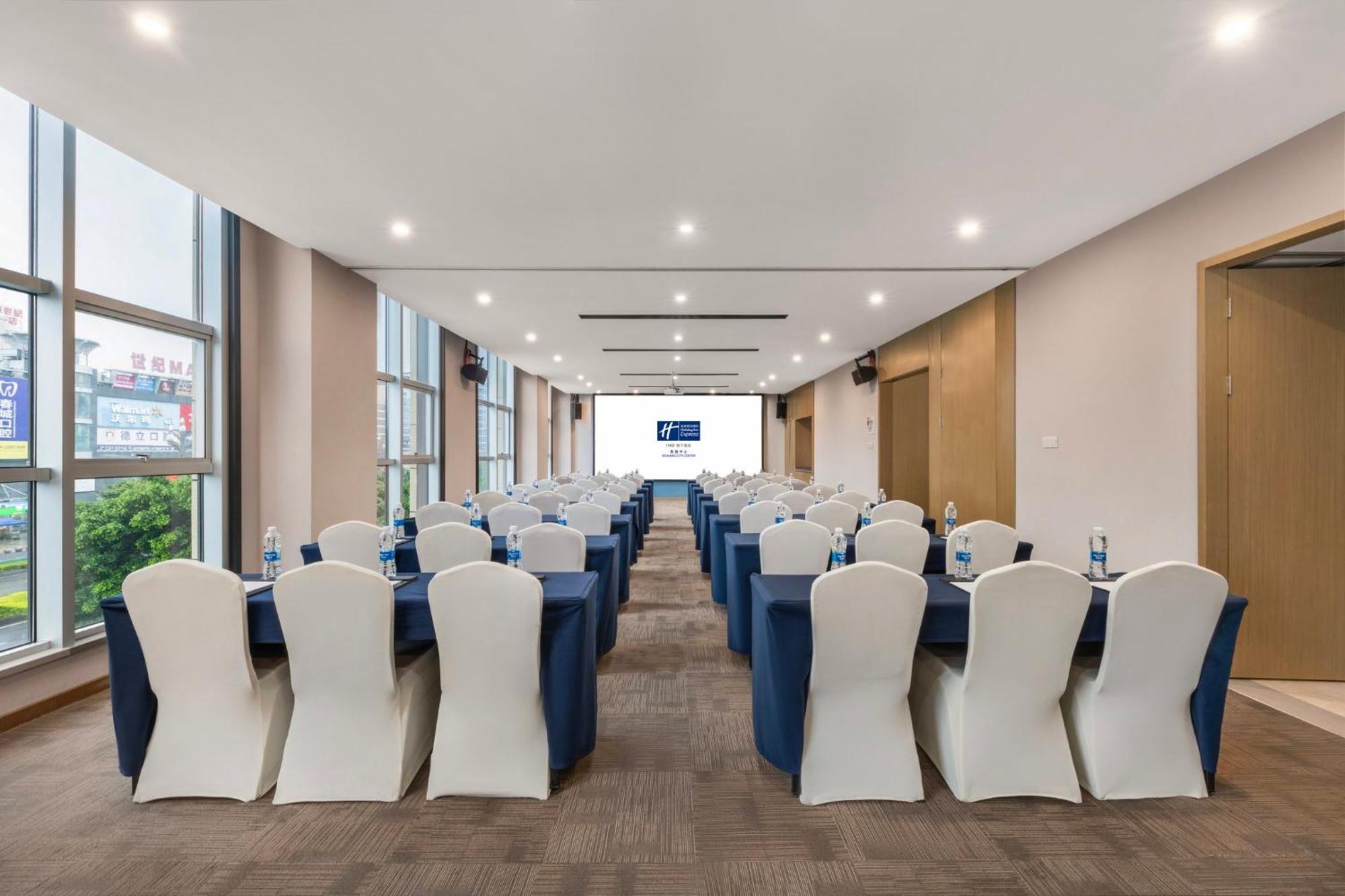 Holiday Inn Express - Xichang City Center By Ihg エクステリア 写真