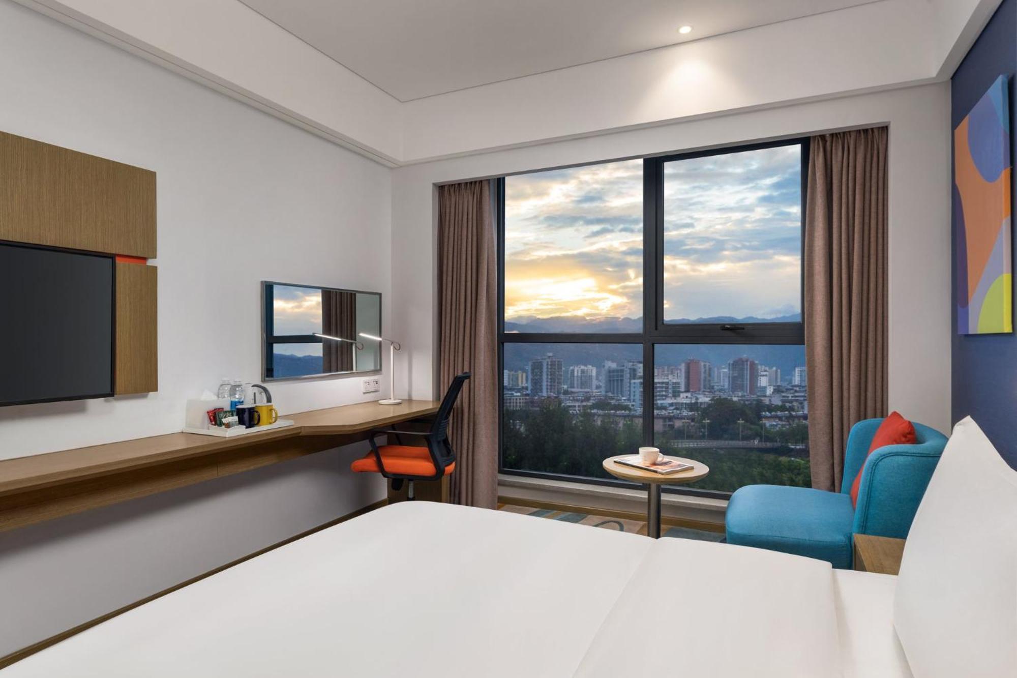 Holiday Inn Express - Xichang City Center By Ihg エクステリア 写真
