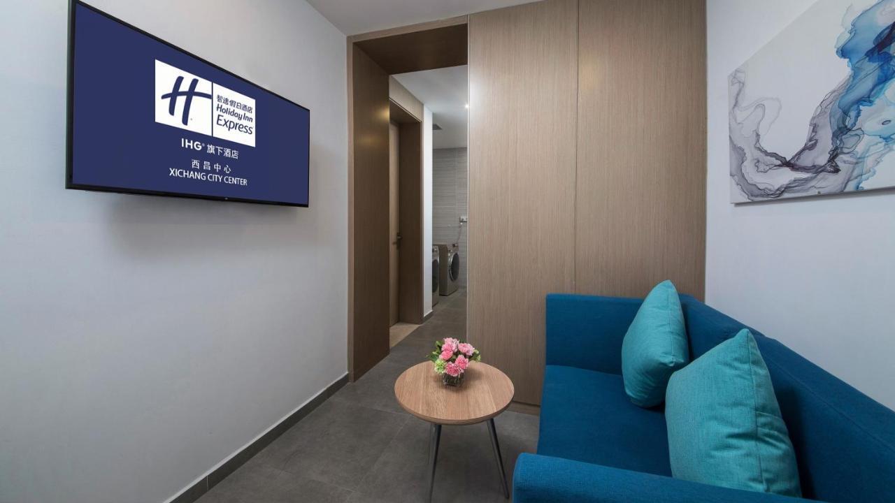 Holiday Inn Express - Xichang City Center By Ihg エクステリア 写真