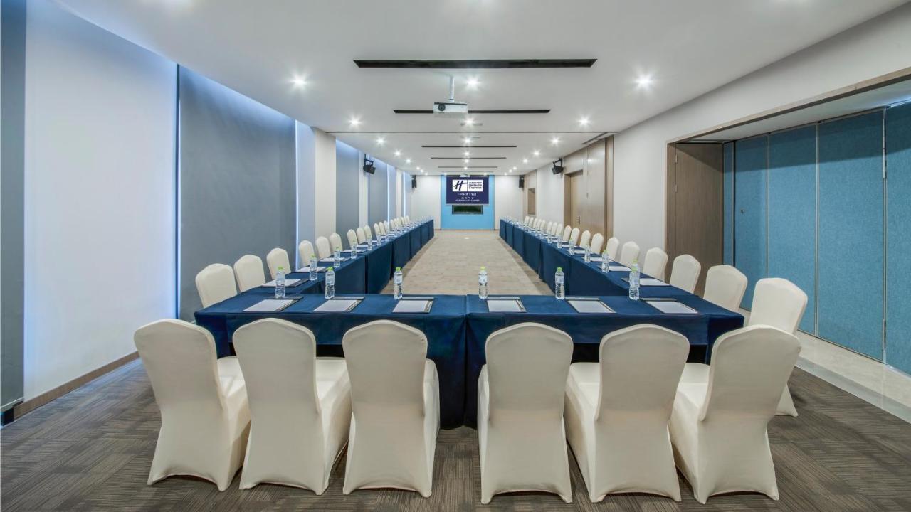 Holiday Inn Express - Xichang City Center By Ihg エクステリア 写真